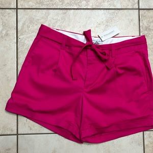 Banana Republic - Fuschia shorts with belt